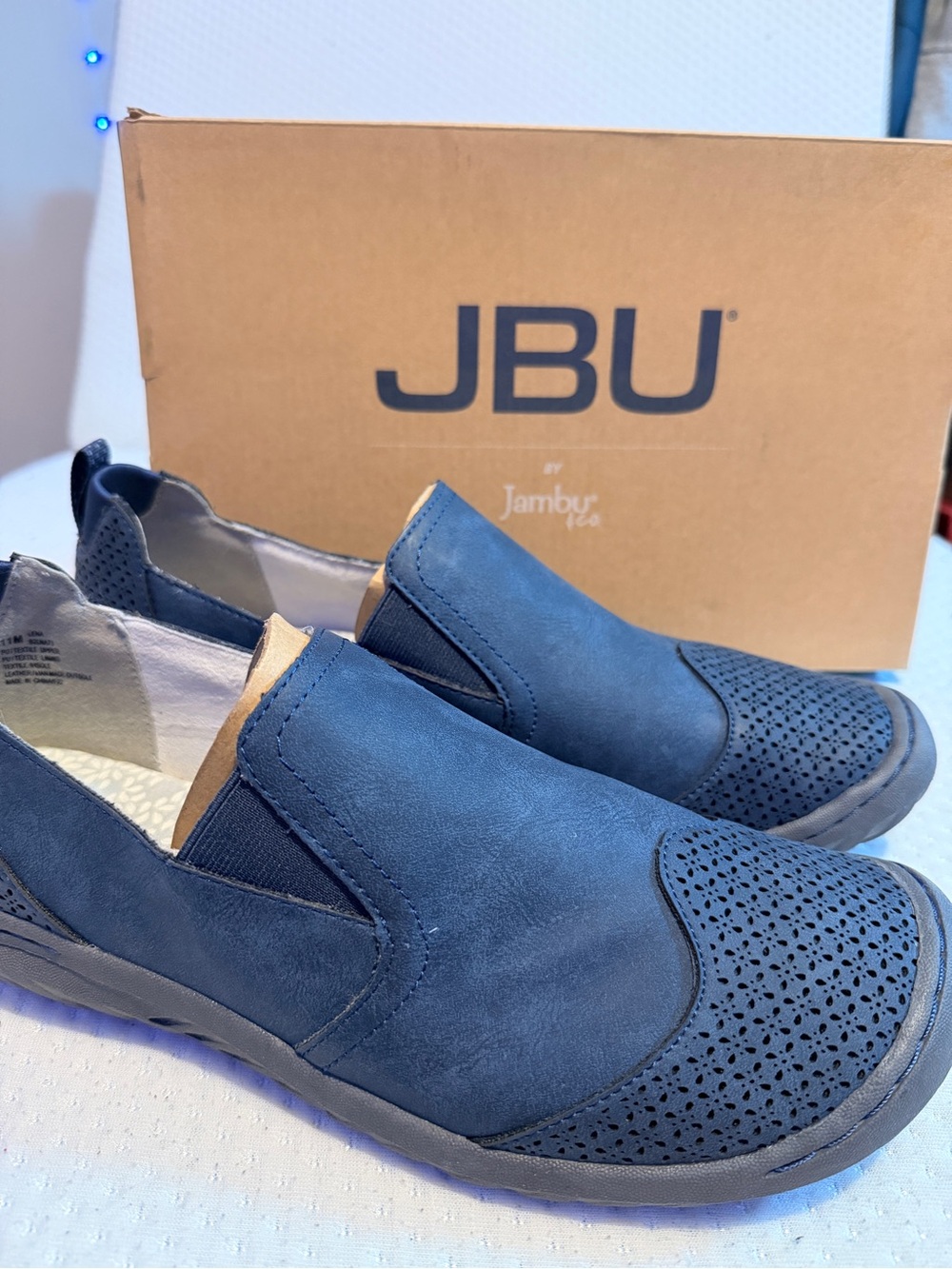 JBU Women’s Slip-On Loafers in Navy